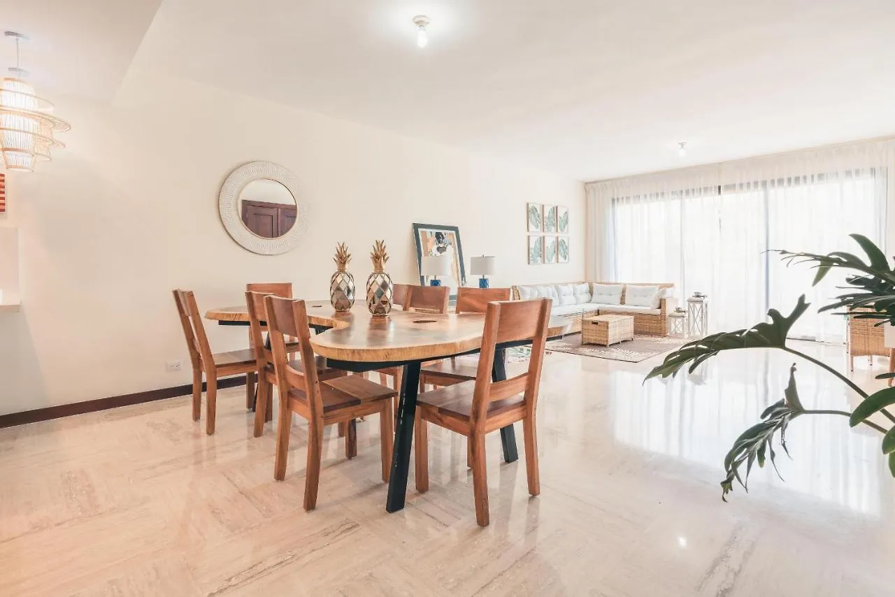 Beautiful 2 Bedroom Apartment At Portillo Лас Терренас