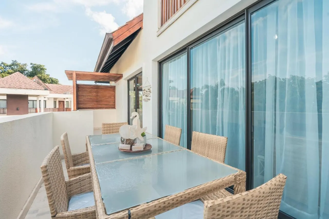 Beautiful 2 Bedroom Apartment At Portillo Лас Терренас